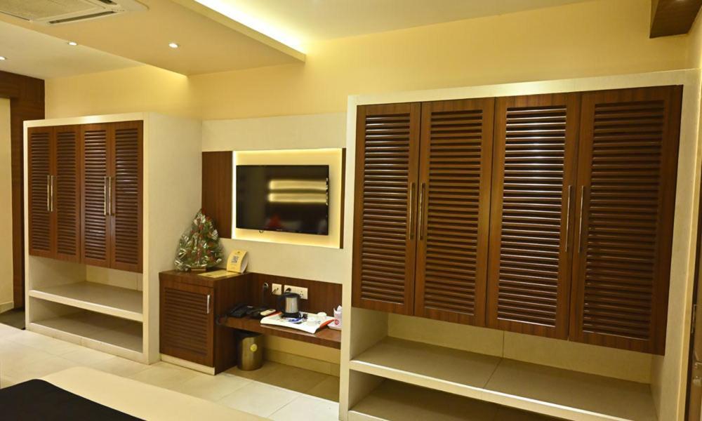 קאנפור Hotel Royal Cottage מראה חיצוני תמונה