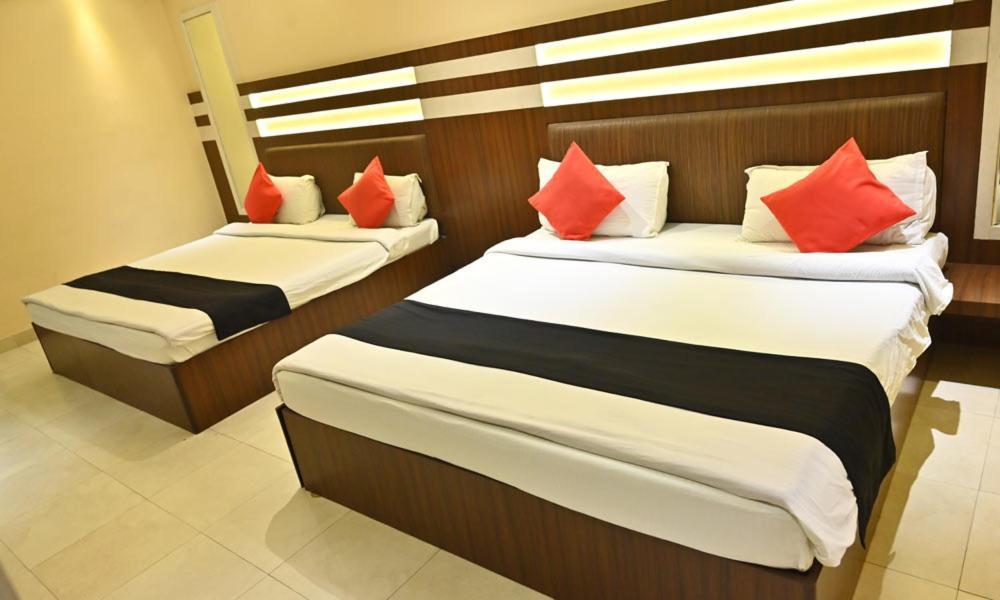 קאנפור Hotel Royal Cottage מראה חיצוני תמונה