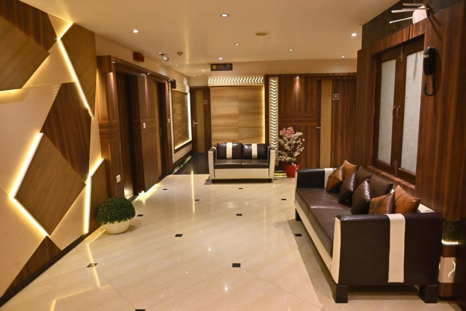 קאנפור Hotel Royal Cottage מראה חיצוני תמונה