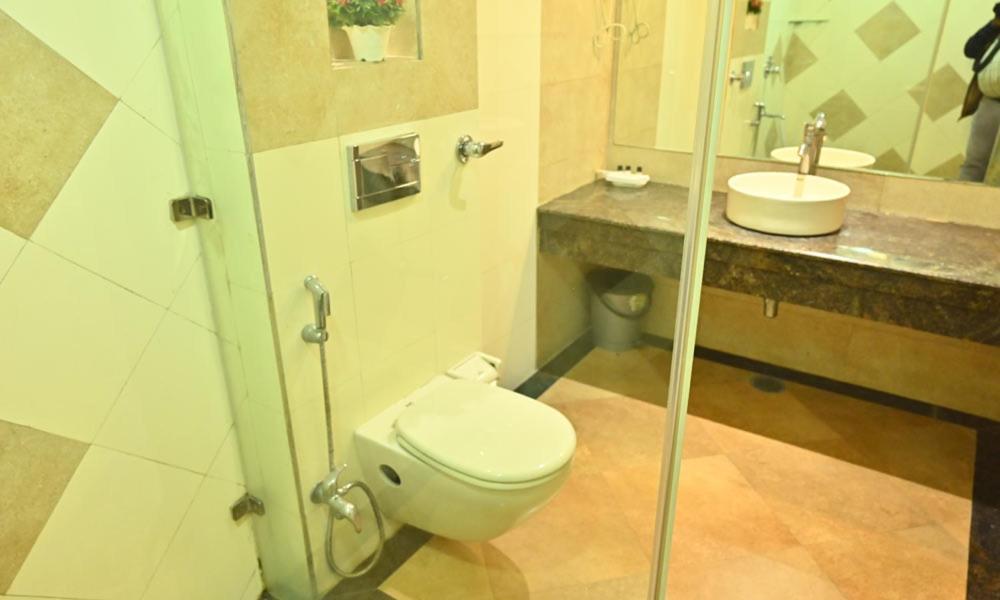 קאנפור Hotel Royal Cottage מראה חיצוני תמונה